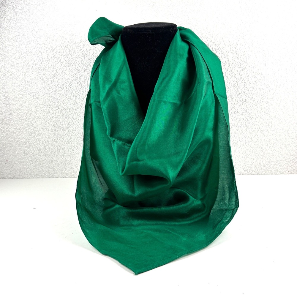 Vtg Vera Scarf Women Green Silk Square Made in Japan Emerald Accessory Classic